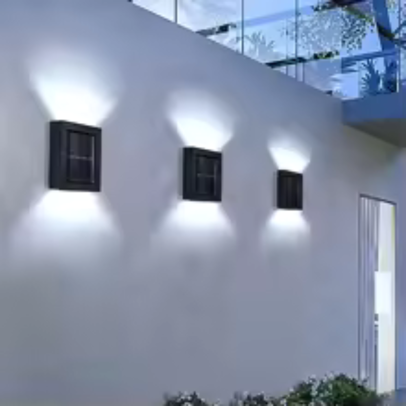 أضئ خارجيك بدون جهد مع هذا المصباح الجدار الشمسي LED 