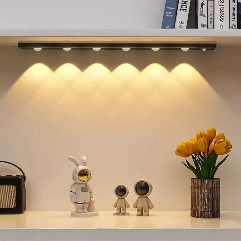 Lampă LED adezivă cu detector de mișcare inteligent 
